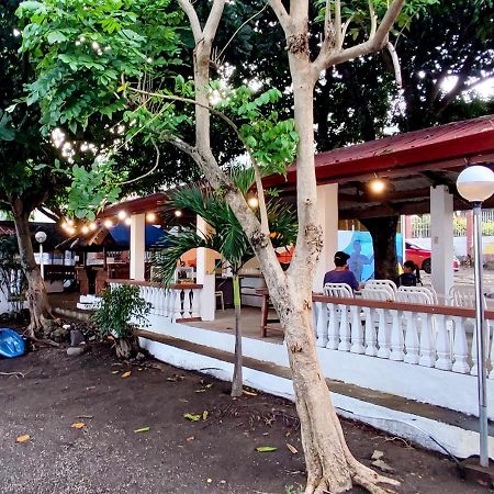 Leynes Taal Lake Resort And Hostel Tanauan Kültér fotó