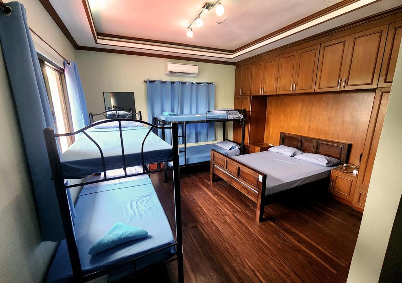 Leynes Taal Lake Resort And Hostel Tanauan Kültér fotó